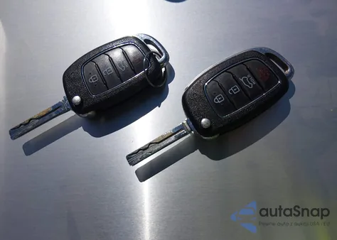 2016 Hyundai Tucson Se from USA, damaged, VIN KM8J33A49GU041711